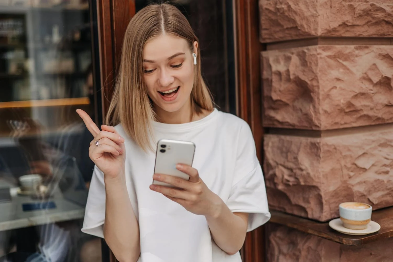 girl with phone girl with phone